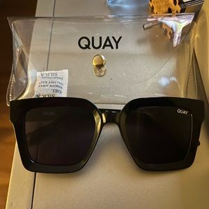 Brand new quay fools gold sunglasses